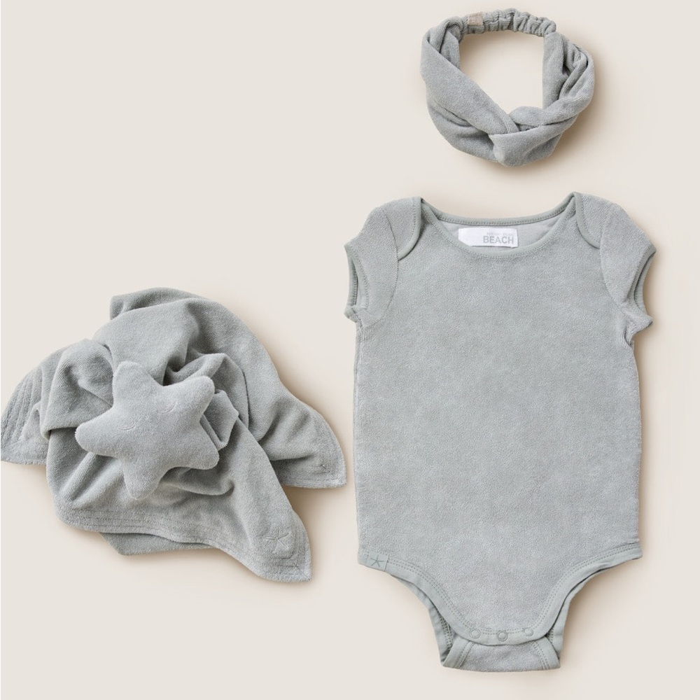 BAREFOOT DREAMS baby CozyTerry® Onesie  Bundle